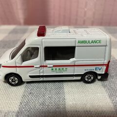 トミカ救急車