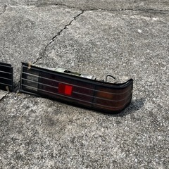 RX7テールランプとガーニッシュ