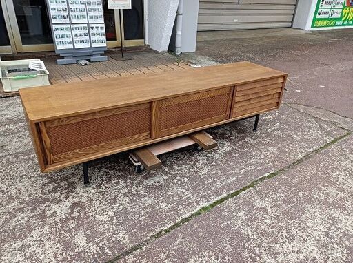 関家具 フィン TVボード1800藤戸 木製テレビ台『中古良品 関家具 フィン TVボード1800藤戸 木製テレビ台『中古良品