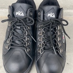 FILA 厚底スニーカー