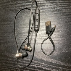 Bluetooth対応イヤホン　ハンズフリー通話　美品　