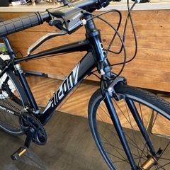 【前輪タイヤ・前輪チューブ新品！】アルミフレーム　3×7速　700×28cクロスバイク　マットブラック