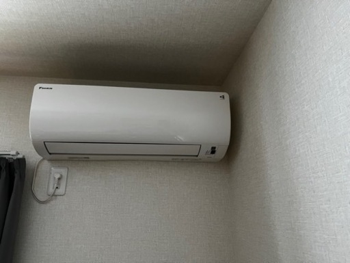 ダイキン ルームエアコンS22ZTES-W 使用期間1年