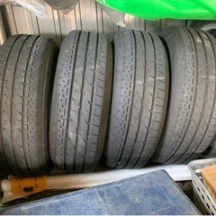 【決まりました】ヴォクシー、ノア　車のパーツ タイヤ、15インチホイール