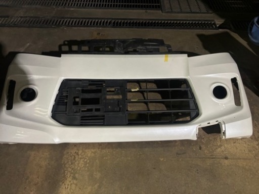 MK 32Sスペーシアカスタムフロントバンパー