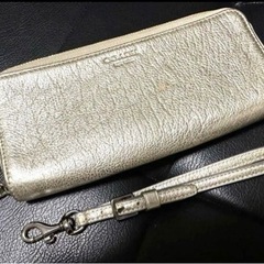 お値下げ❣️COACHコーチ（鑑定済み）✨️チャーム付き❣️長財...