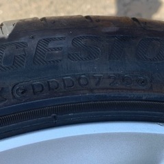 215/45/R17 タイヤ4本ホイール付き　 溝残りは5.5mm