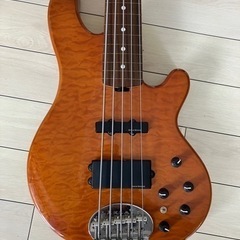 5弦ベース LAKLAND SK-5 DX フレットレス