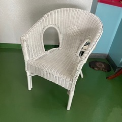 ラタンチェア　籐椅子　ホワイト