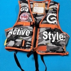 値下げしました。PFD レディースMサイズ