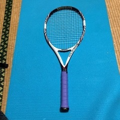 ウィルソンレディース硬式テニスラケット　　SURGE 100