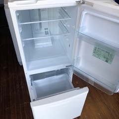 北九州市内配送無料　保証付き　2020年　パナソニック 冷蔵庫 幅48cm 138L マットバニラホワイト NR-B14DW-W 2ドア 右開き 自動霜取り 大きめ冷凍室 LED照明