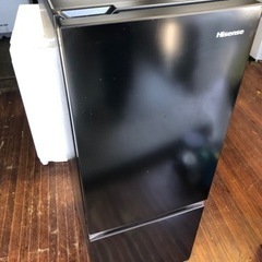 北九州市内配送無料　保証付き　2022年　ハイセンス 冷蔵庫 幅48.1cm 162L ブラック HR-D15FB 2ドア 右開き 自動霜取り コンパクト 