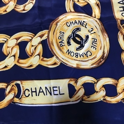 ⭕️【未使用品】CHANEL  シャネル ハンカチ　ココマーク チェーン 金 青 大判 84×87  引越しの為、出品致します。 値下げ交渉可能。お気軽にお申し付け下さい。買い手が見つからない場合には今月末に削除致します。⭕️