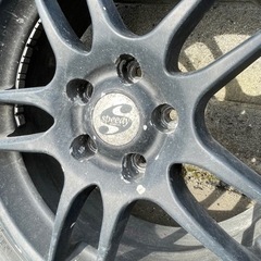 値下げしました スタッドレス4本ホイールセット、タイヤラック付き　