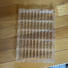 小物収納　プラスチックケース　パレット