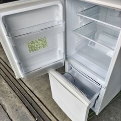 激安中古冷蔵庫 2020年製シャープ140㍑ 配達設置リサイクル回収無料