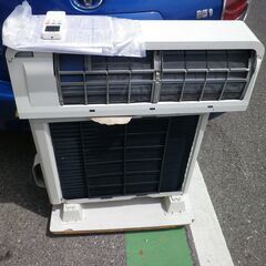 お取引中　東芝　6～8畳用エアコン　RASー225SP--W　 2016年　プラズマ空清搭載　コンパクトサイズ