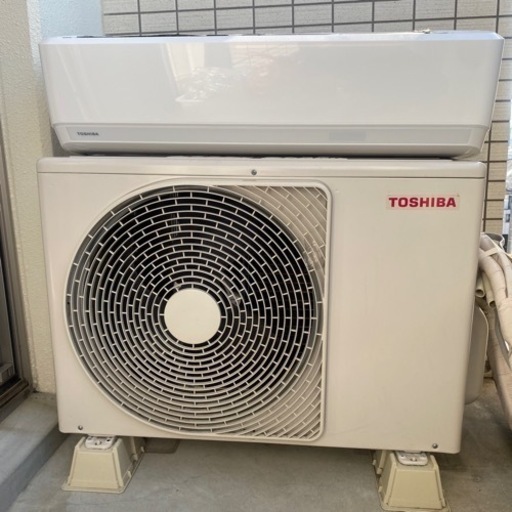 【お取引中】東芝エアコン18畳　2022年製