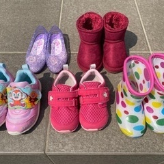 14子供靴セット(ブーツ14.5,サンダル15)