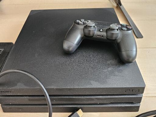 取引中】セットでお得☆PS4PRO【1TB】42インチモニター