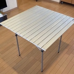 アウトドア用組み立て式テーブル