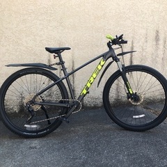 TREK  MARLIN6  2022モデル