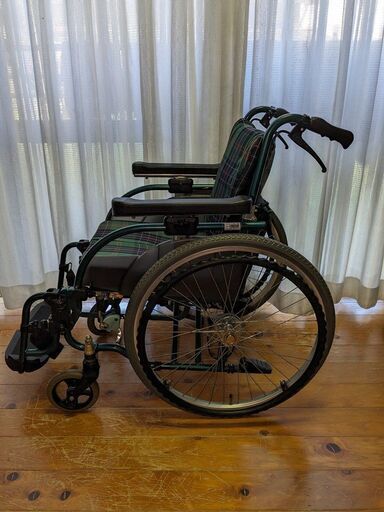 車いす　松永製作所　グリーンフレーム