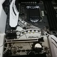 ☀ほぼ未使用☀ASROCK Z270 Taichi マザーボード...