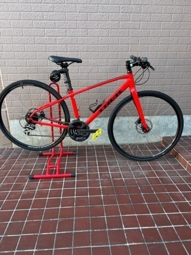☆美品☆ TREK FX2DISC クロスバイク