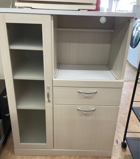 食器棚　リサイクルショップ宮崎屋　佐土原店　24.4.13F