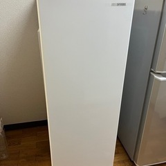 新品　節電スリム冷蔵庫