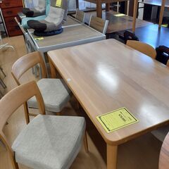 【U1123】A▲⚫️カリモク   4人用ダイニングセット