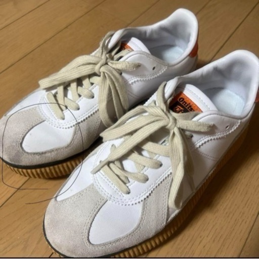 オニツカタイガー　Onitsukatiger デレシティ