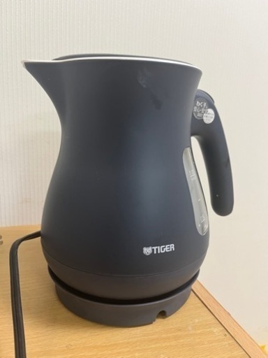 タイガー　電気ケトル　電気ポット
