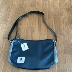 PAKO ショルダーバック　新品