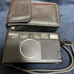 カメラ　Nikon