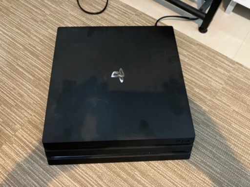 【値下】PS4 pro CUH-7100B 1TBおまけ多数