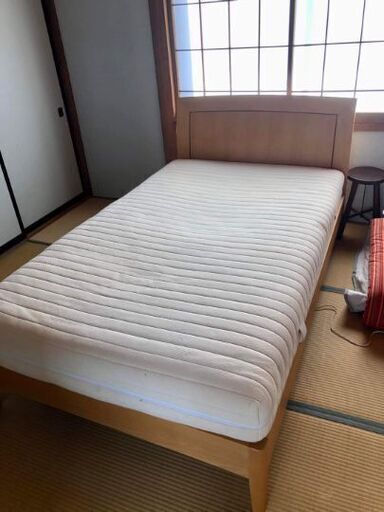 dormiente 社 セミダブルベッドとマットレスセット