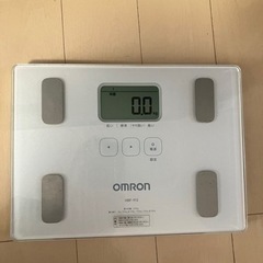 【あげます】体重計（オムロン）家電 美容家電 ボディケア