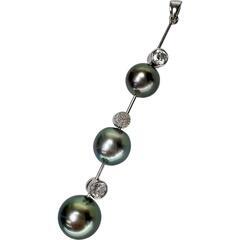 南洋黒蝶真珠/パール8.1〜9.6mm ダイヤモンド計 0.40ct