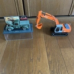 ユンボ＆クラシックカー🚗2点セット‼️