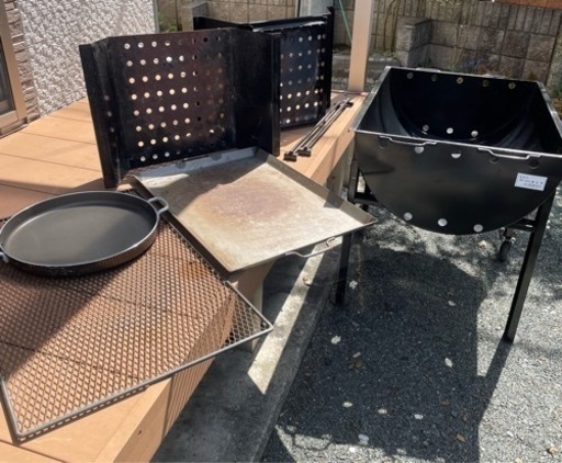 【格安】職人技のカシワ製900型BBQバーベキューコンロセット‼︎購入より３回使用の中古なのでめっちゃお得厚手の鉄板\u0026網は安物と違う焼き上がり‼︎