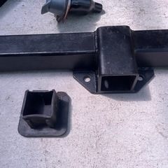 セレナC25ヒッチメンバー