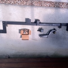 セレナC25ヒッチメンバー