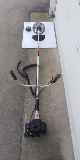草刈機  刈払機  芝刈機  動作品