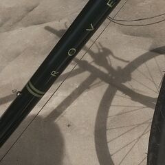 ROVERクロスバイク　ノーパンクタイヤ