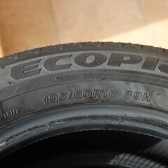 ブリヂストン ＥＣＯＰＩＡ １９５/６０Ｒ１６ ２０２２年製 ４...