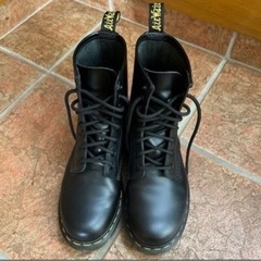 Dr.Martens 8ホール