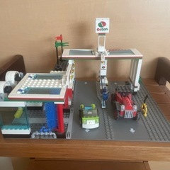 LEGO 
ガソリンスタンド